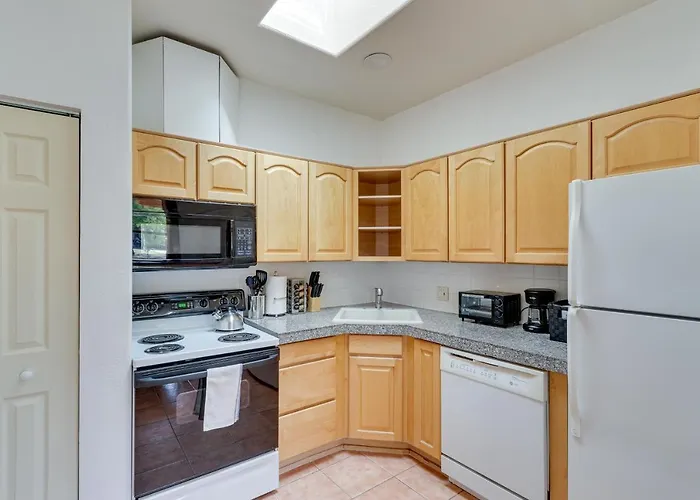 Apartment Retreat W/ Pool Access + A/c! Eloy