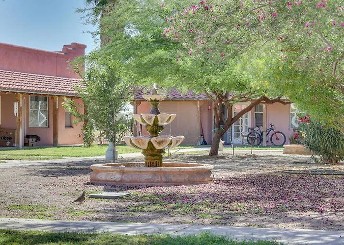 Retreat W/ Pool Access + A/c! * Eloy