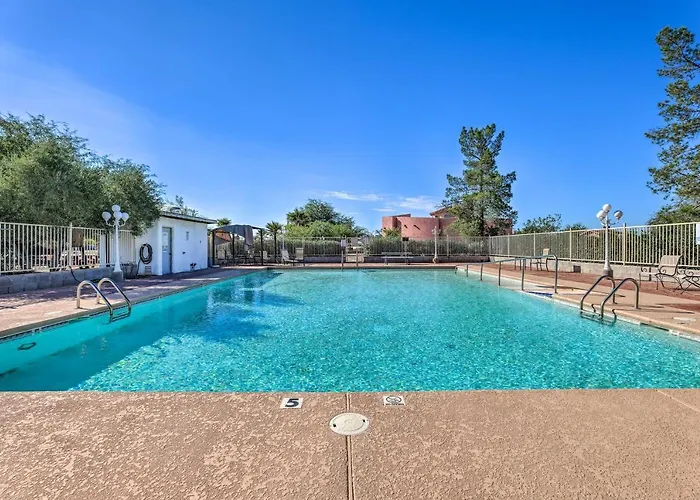 Apartment Retreat W/ Pool Access + A/c! Eloy